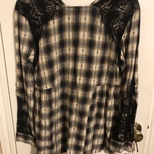 Long sleeve plaid with lace top.